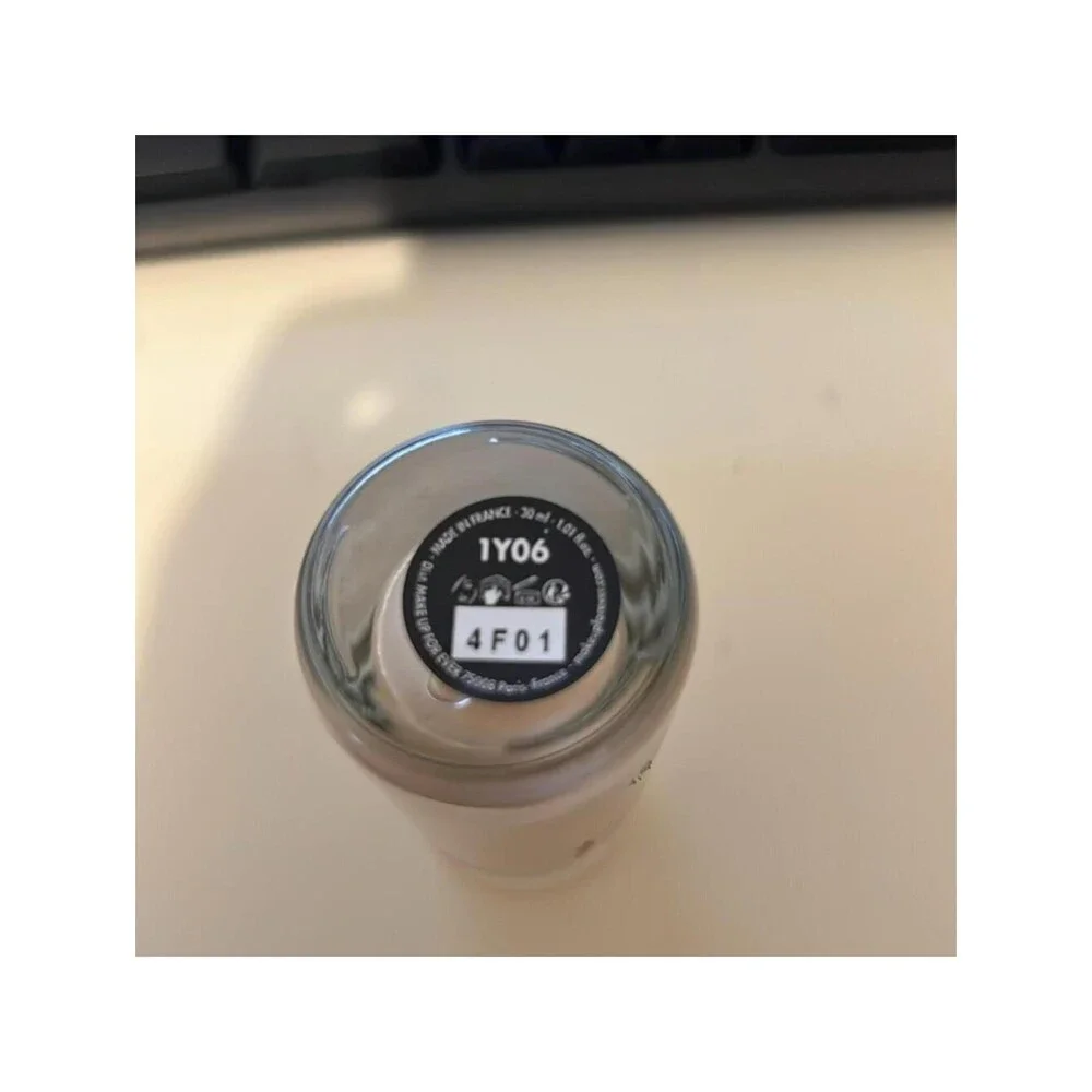 Make Up For Ever HD Skin Hydra Glow Foundation - 1Y06